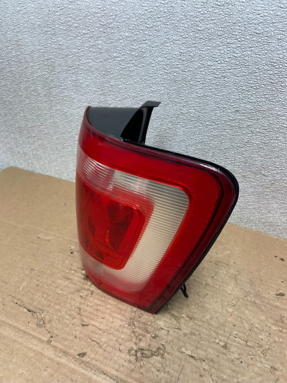 2008 to 2012 Ford Escape Right Passenger RH Side Tail Light AB4960 LK1