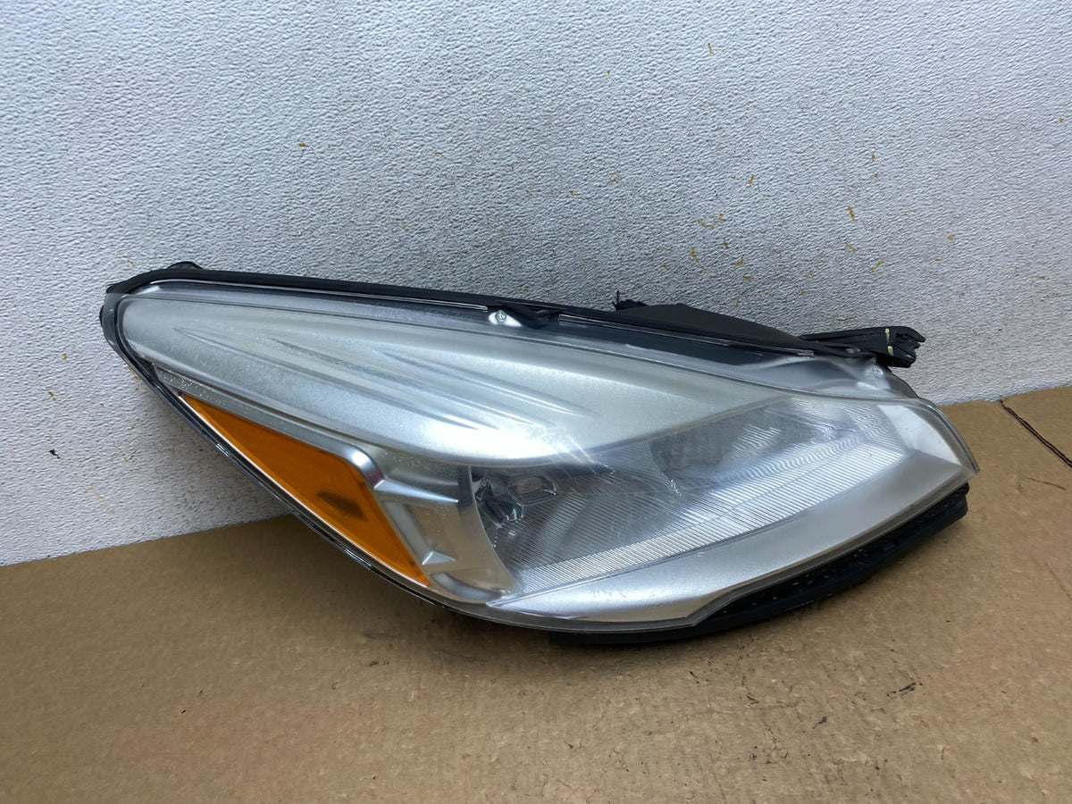 2013 - 2016 Ford Escape Headlight Right Passenger RH Side Halogen AI3599 DW0