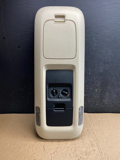 2003-2006 Ford Expedition Overhead Console Dome Ligh Rear Climate Control AE41970