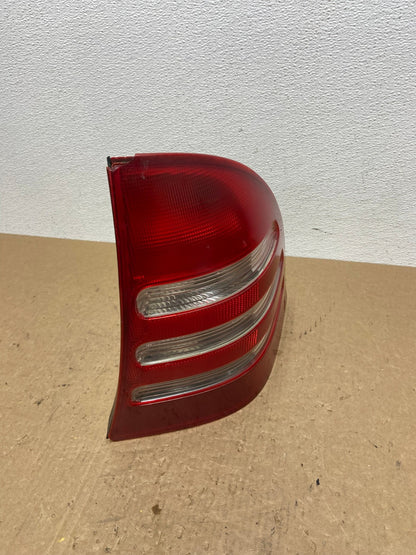 2003 to 2004 Mercedes W203 C-Class Right Passenger Tail Light AC1512 LK2