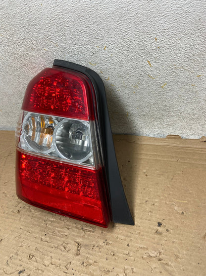 2006-2007 Toyota Highlander Hybrid Left Driver LH Side Tail Light AH9144 LK1