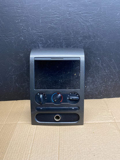2004 to 2008 Ford F150 Radio Climate Dash Bezel Surround Black ac9289 DG0