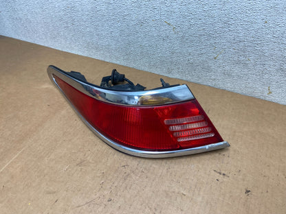 1997 - 1998 Lincoln Mark VIII 8 Left Driver LH Side Tail Light Oem R3606 DW1