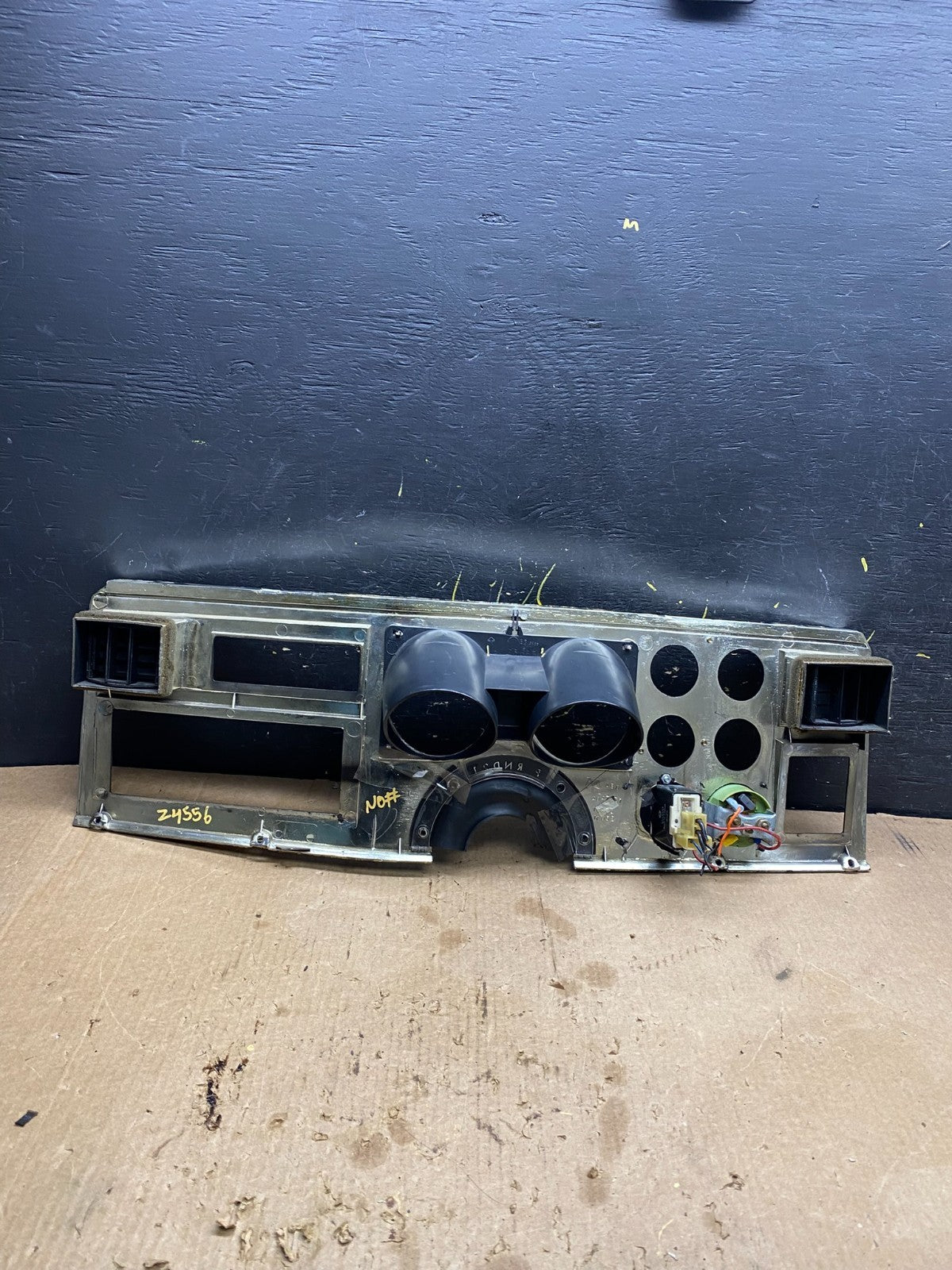 1977 to 1979 LeBaron 1982 to 89 Chrysler 5th Ave Gauge Cluster Bezel Trim Z45563