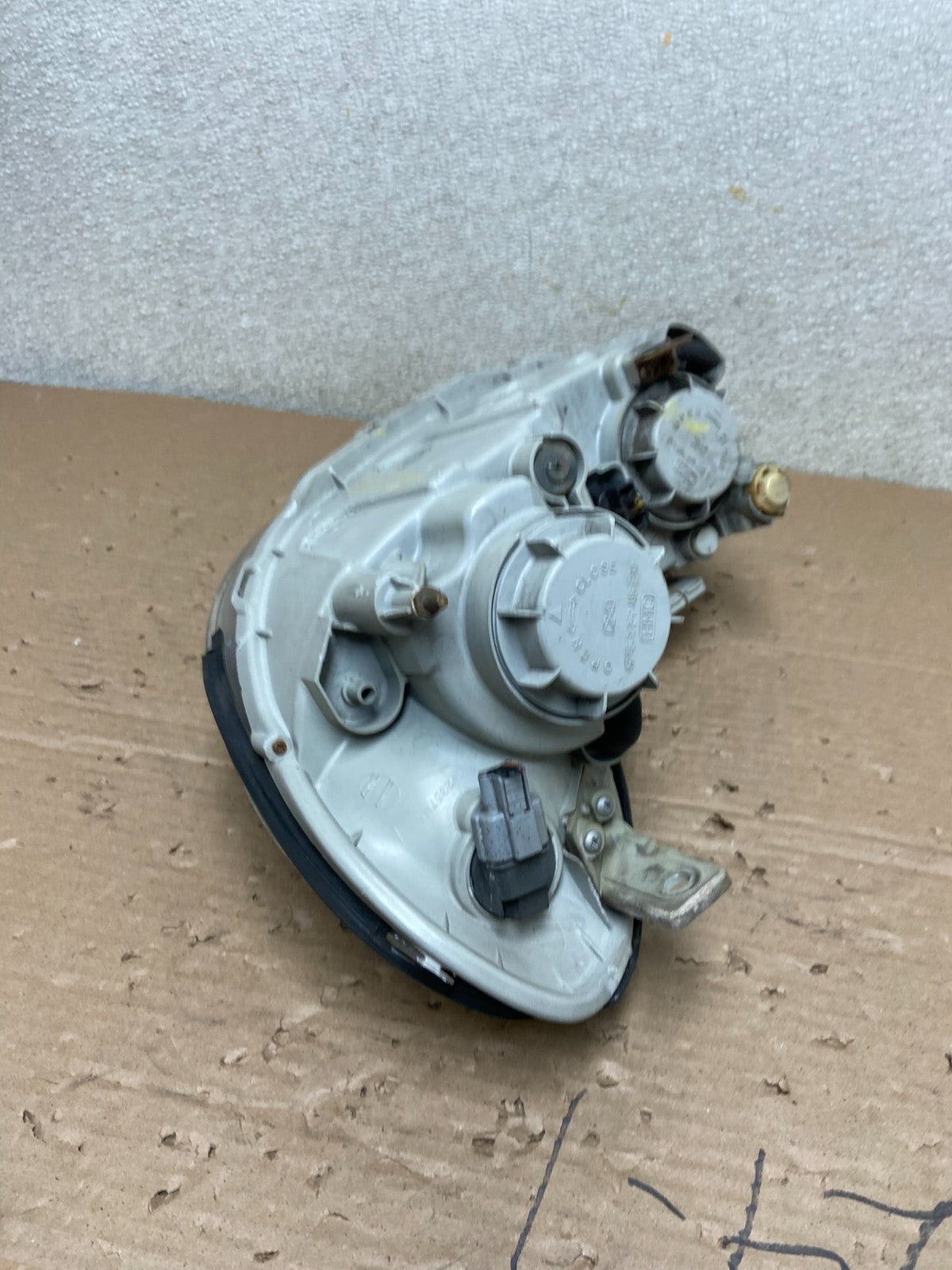 2002-2005 Hyundai Sonata Right Passenger Headlight Halogen Oem AB1530 DW6