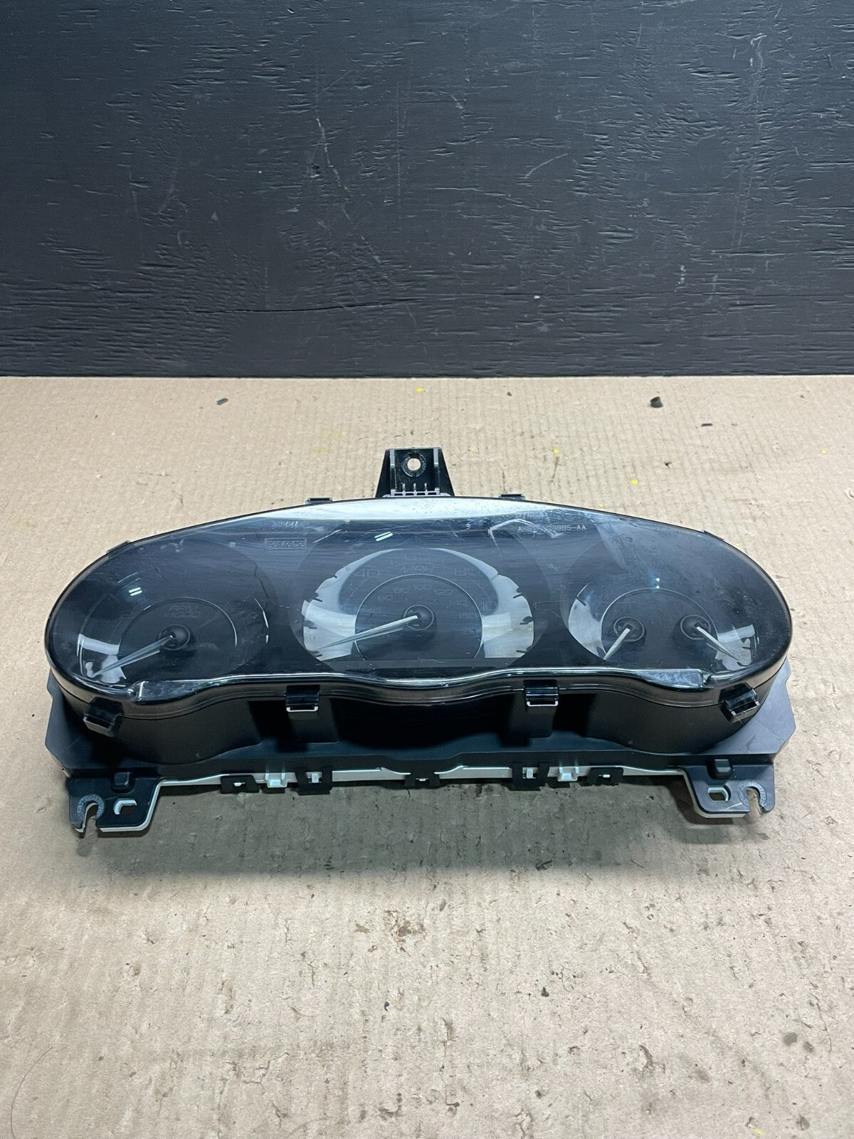 2011 2012 Lincoln MKZ Speedometer Cluster Gauge OEM E1620 DG14