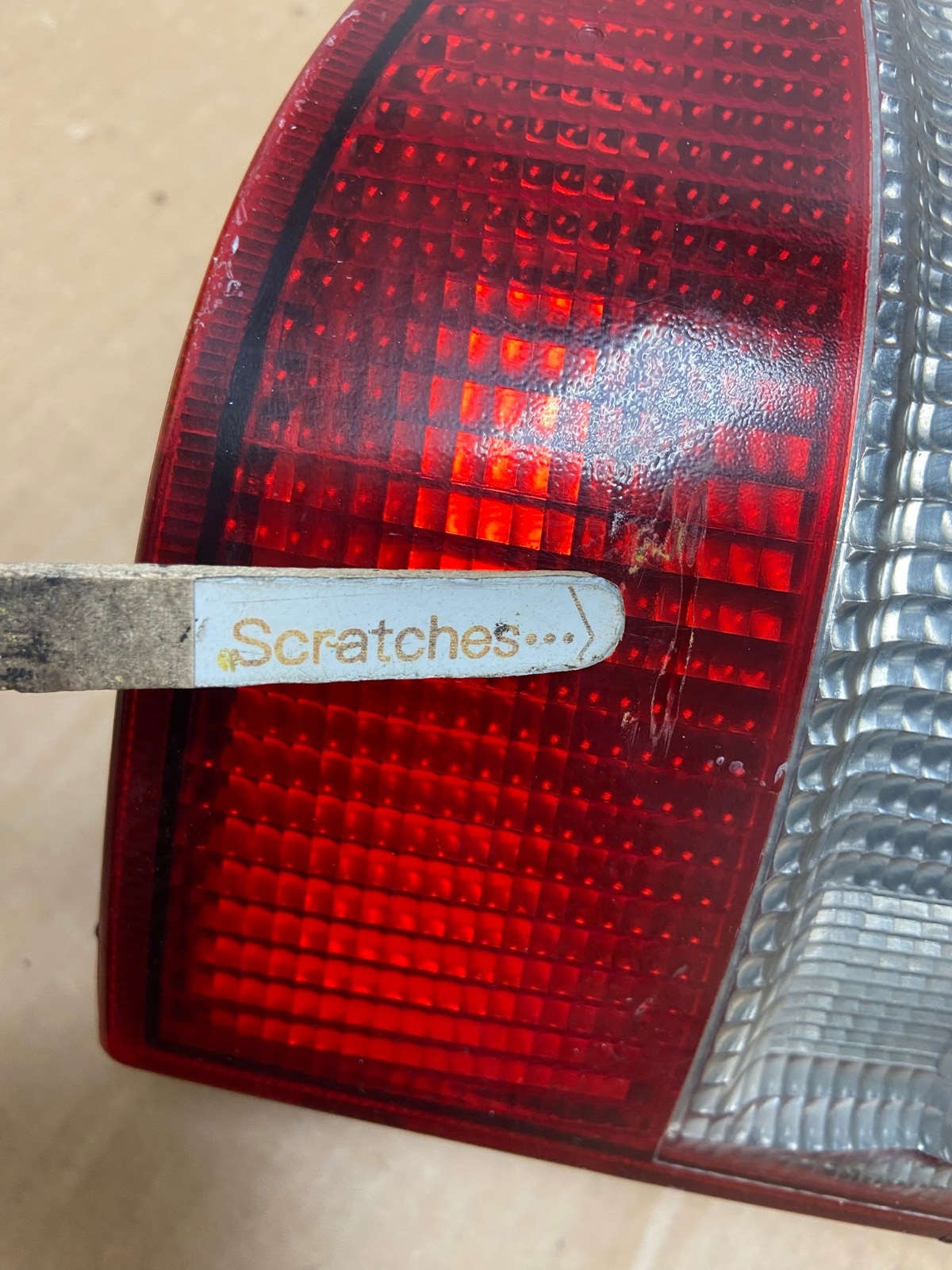 1998 to 2001 Mercedes ML320 ML-Class Right Passenger Rh Tail Light AI8411 LK3