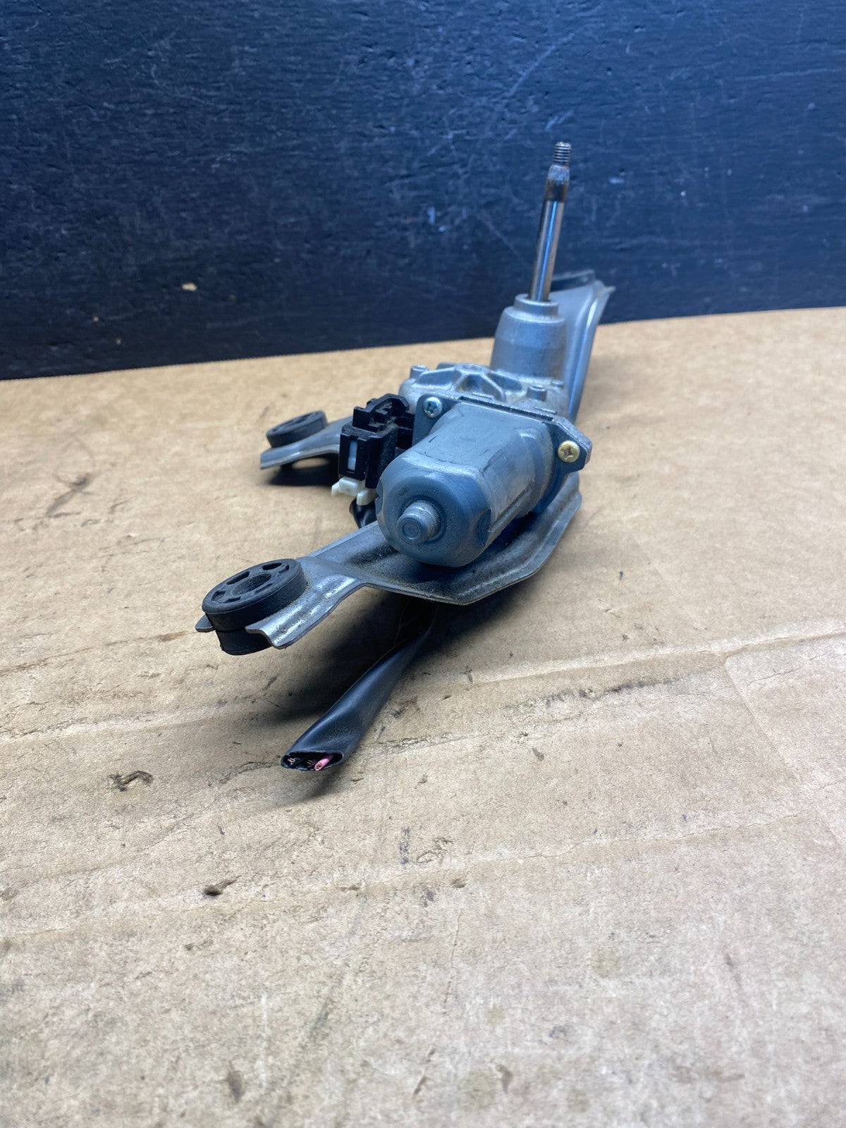 2012 to 2017 Mazda 5 Windshield Rear Wiper Motor AD7427 DG2