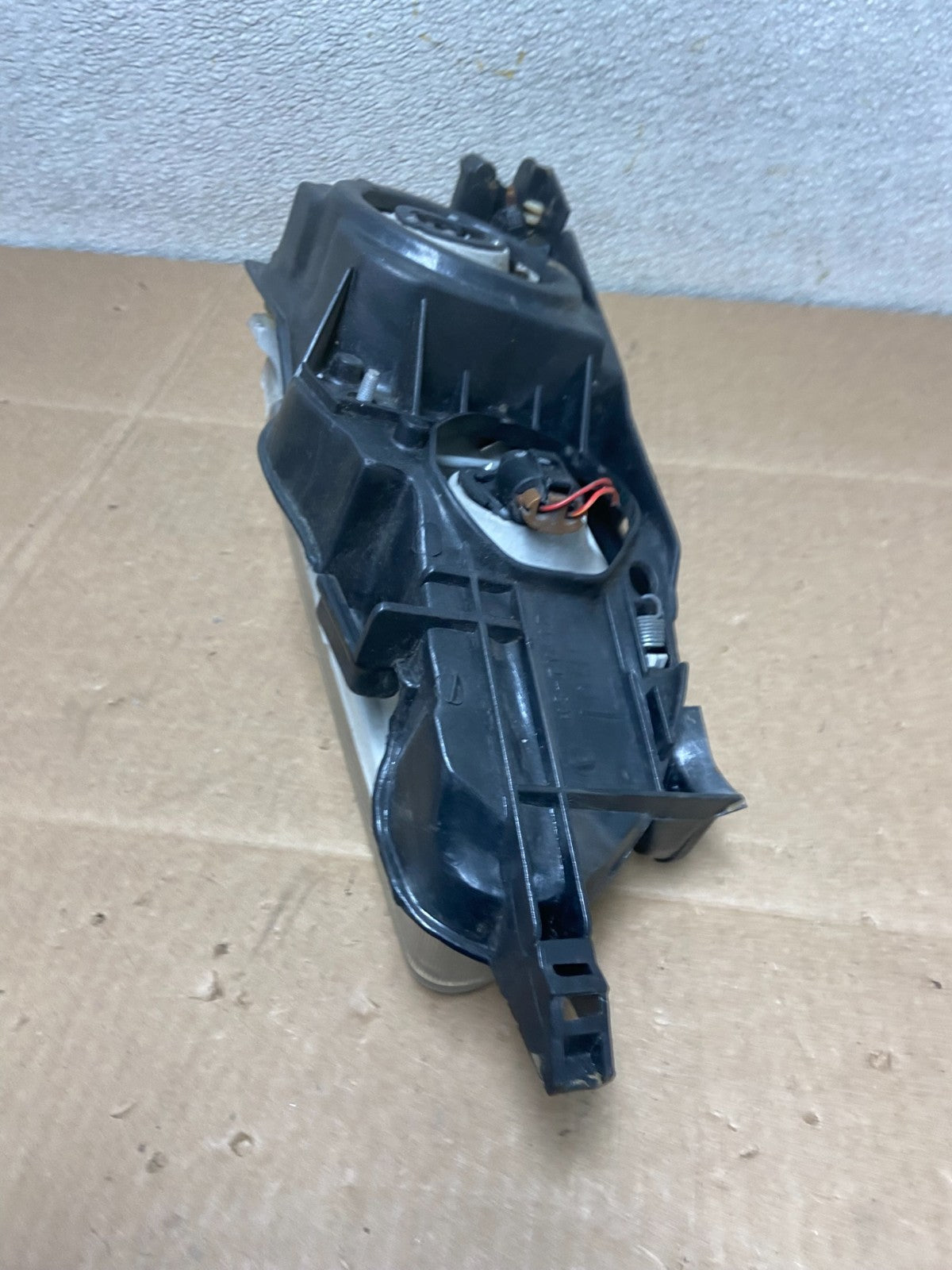 1993 to 1997 Toyota Corolla Left Driver LH Side Headlight Y8477 DW6