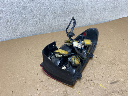 1993 - 1995 Saturn SL S-Series Left Driver LH Side Tail Light OEM v0227 DG6