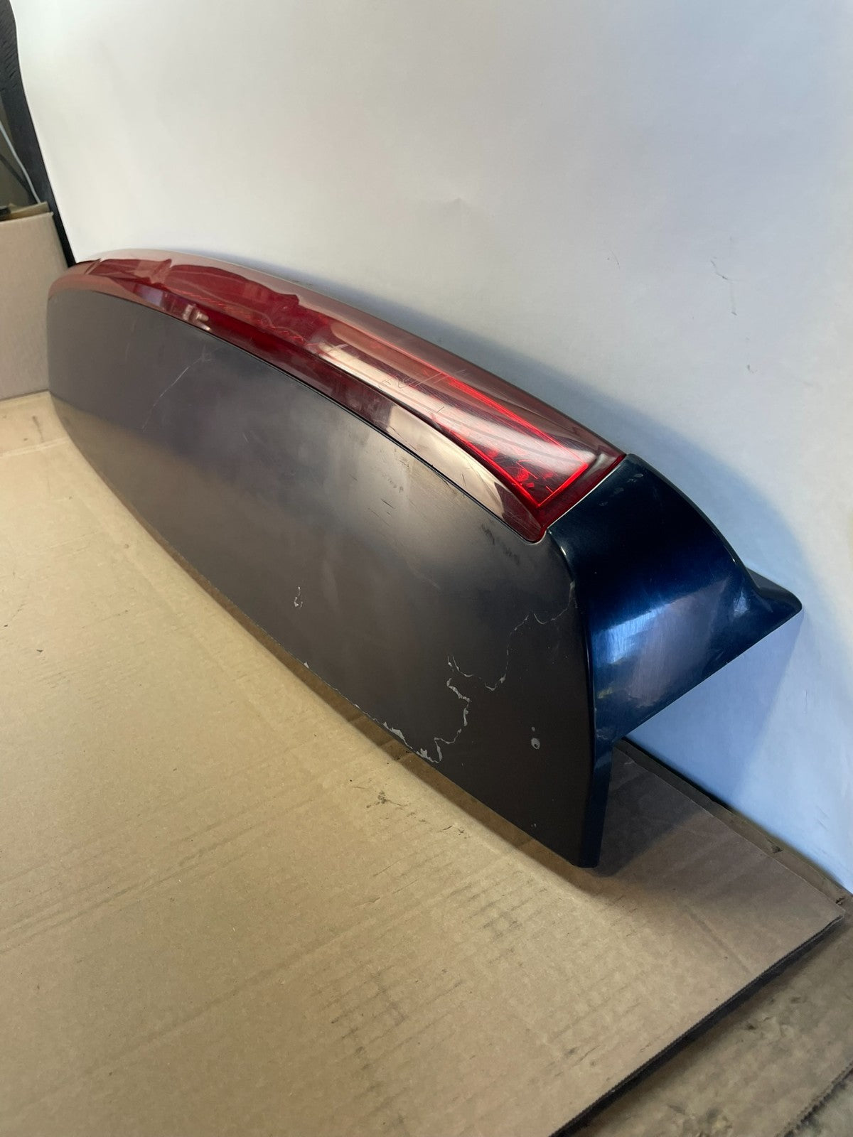 2007 - 2014 Cadillac Escalade Rear Upper Spoiler 3rd Third Brake Light AH0452 DG1