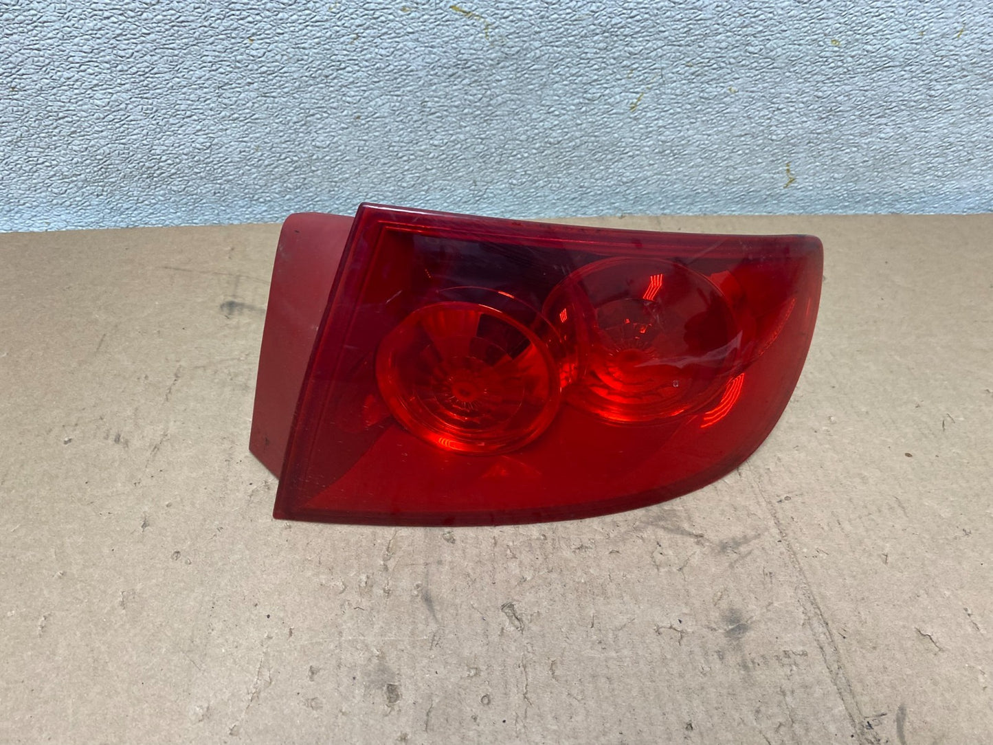 2004 2005 2006 Mazda 3 Sedan Right Passenger RH Side Tail Light S3895 DW0