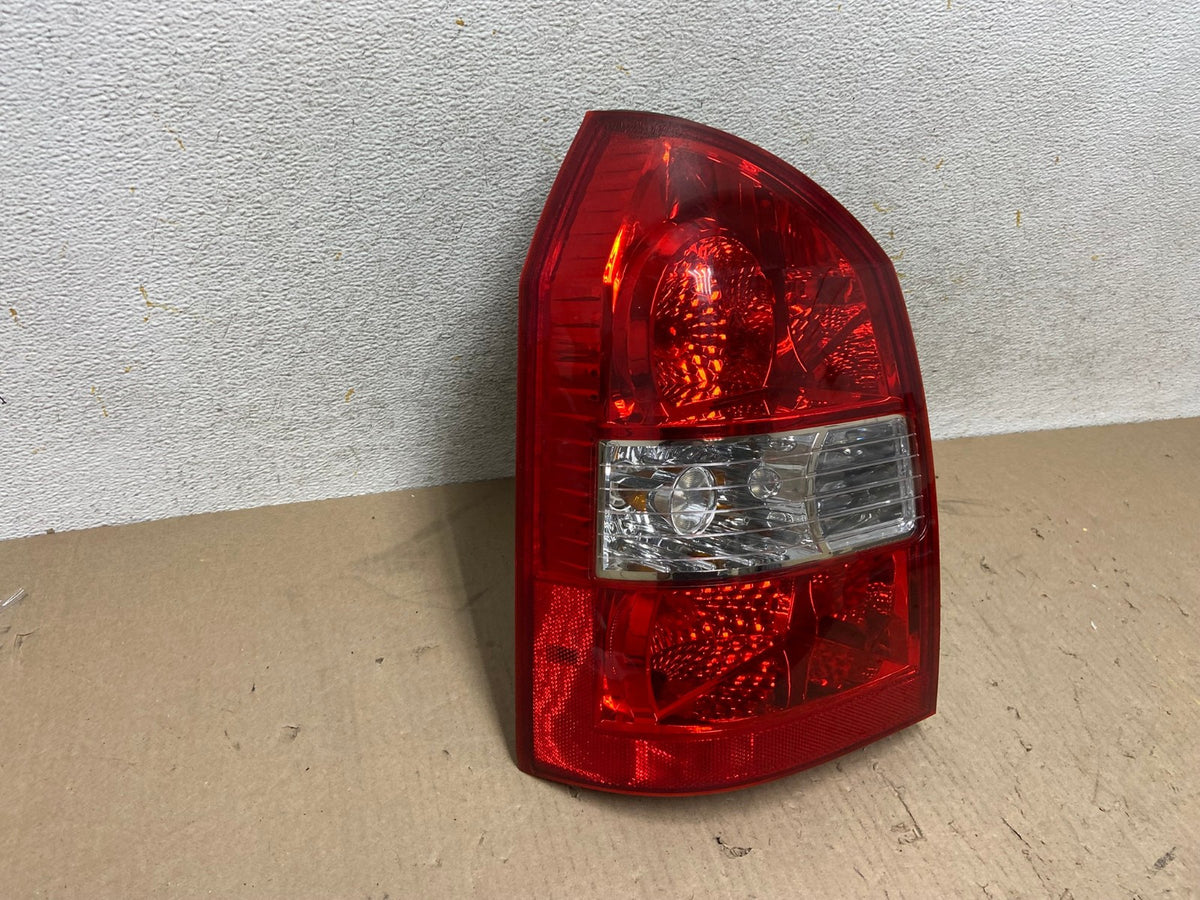 2005 to 2009 Hyundai Tucson Left Driver Lh Side Tail Light AH7665 LK1