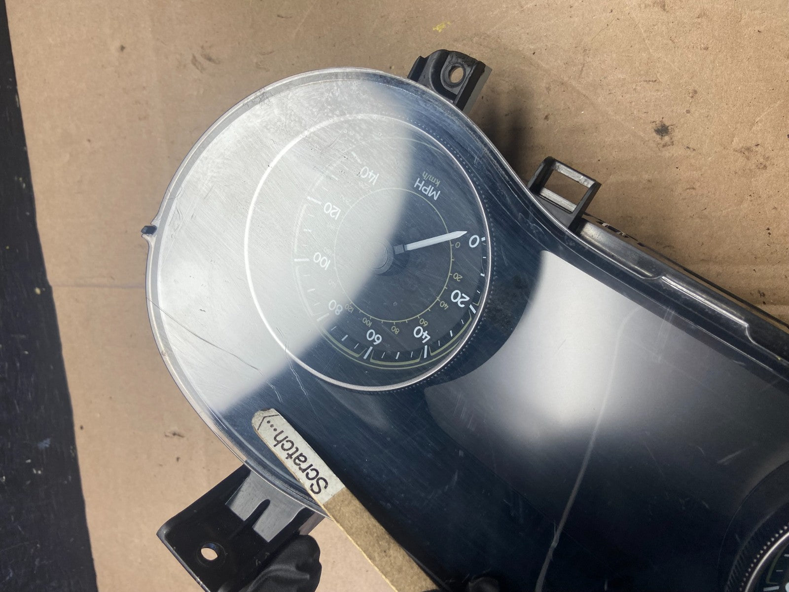 2014 Jeep Cherokee Speedometer Gauge Cluster OEM P5576 DG1
