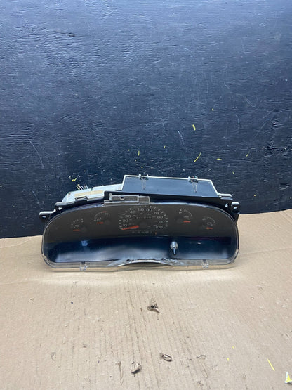 1997 - 2002 Ford Econoline E150 E250 Van Speedometer Instrument Cluster t1933 DG0