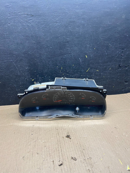 1997 - 2002 Ford Econoline E150 E250 Van Speedometer Instrument Cluster t1933 DG0
