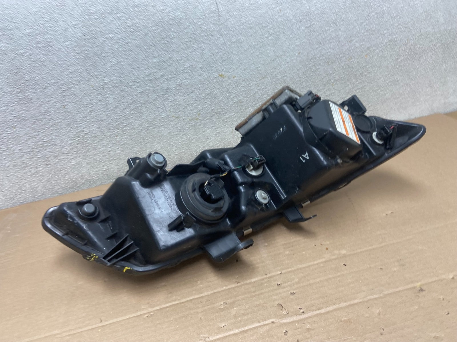 2004 to 2008 Acura TSX Left Driver Side Xenon HID Headlight AA8681 DW7