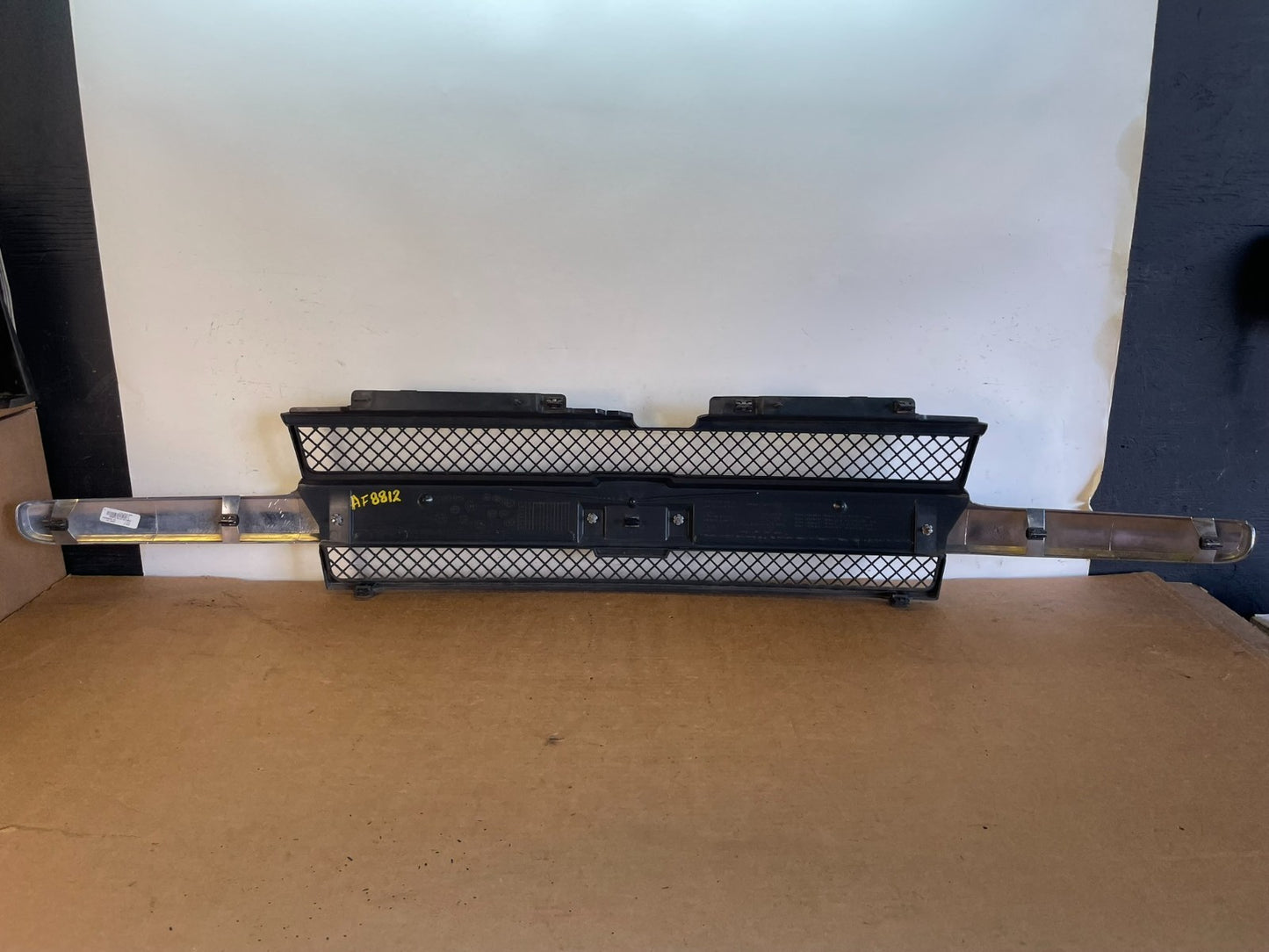 2002 to 2009 Chevrolet Trailblazer Front Upper Grille Grill AF8812 DG3