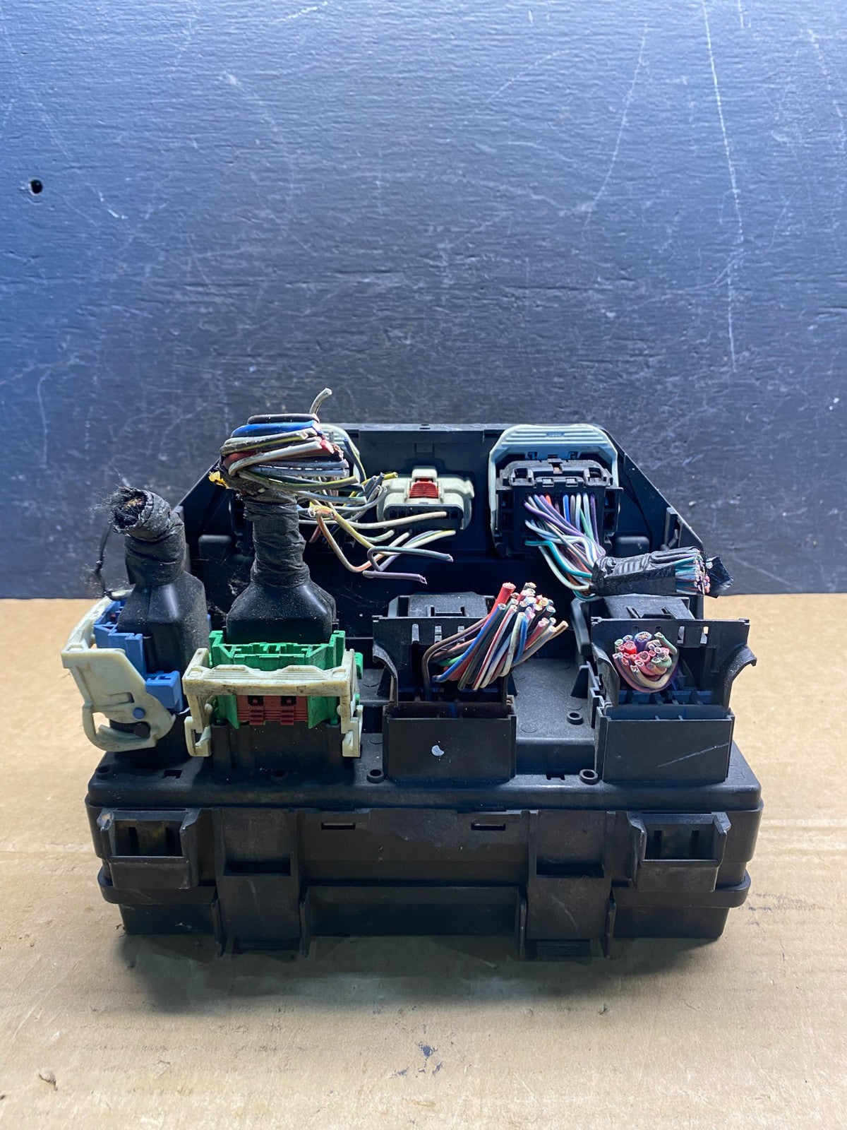 2010 Liberty Nitro TIPM Power Integrated Fuse Box Module AF8873 DG1
