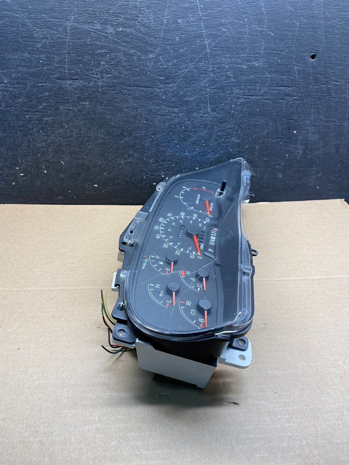 1999 - 2001 Ford F250 F350 Speedometer Cluster Gauge ah9736 DG2
