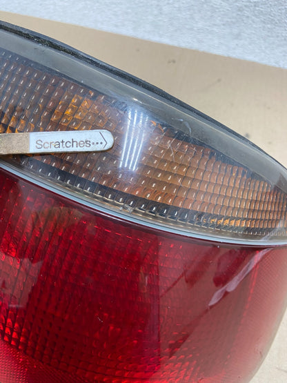 1998 to 2004 Cadillac Seville Right Passenger RH Tail Light AE6980 DG3