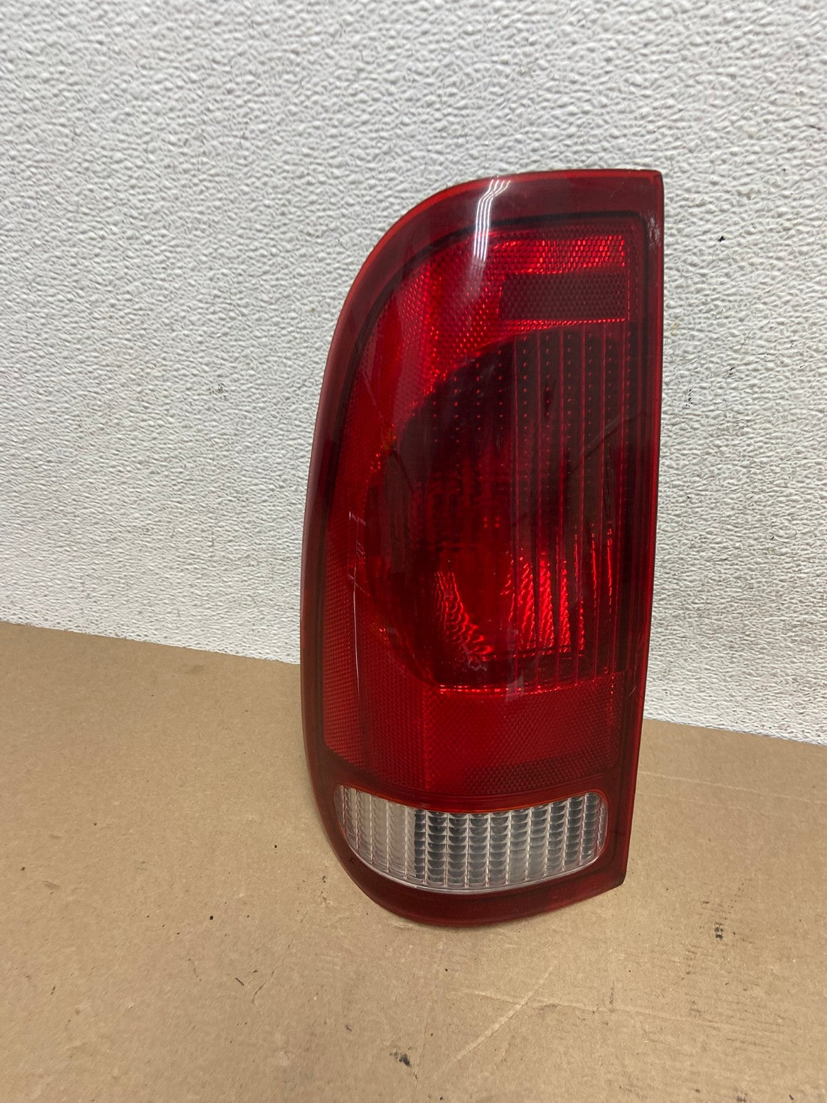 1997 to 2003 Ford F150 F-150 Left Driver LH Side Tail Light AF4433 LK0