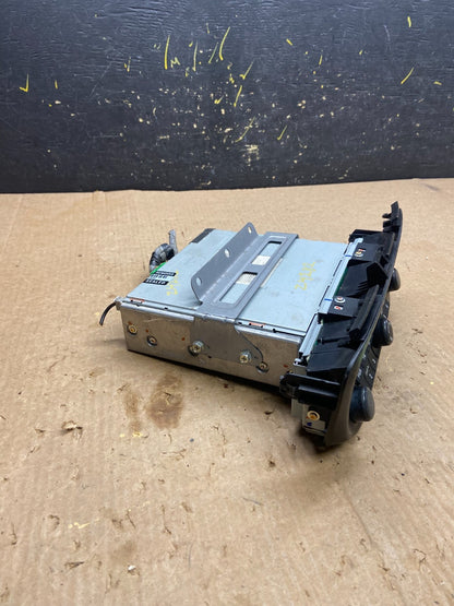 2005 to 2010 Honda Odyssey Am Fm Cd Player Radio Receiver Z4282 DG1