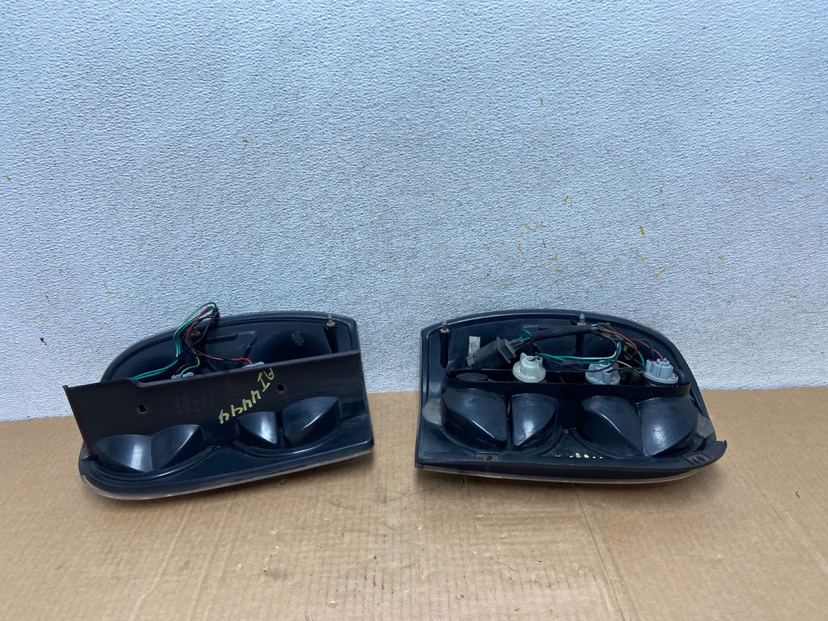 2002 2003 2004 Jeep Liberty Left+Right Set Side Tail Lights AI4444 DG7