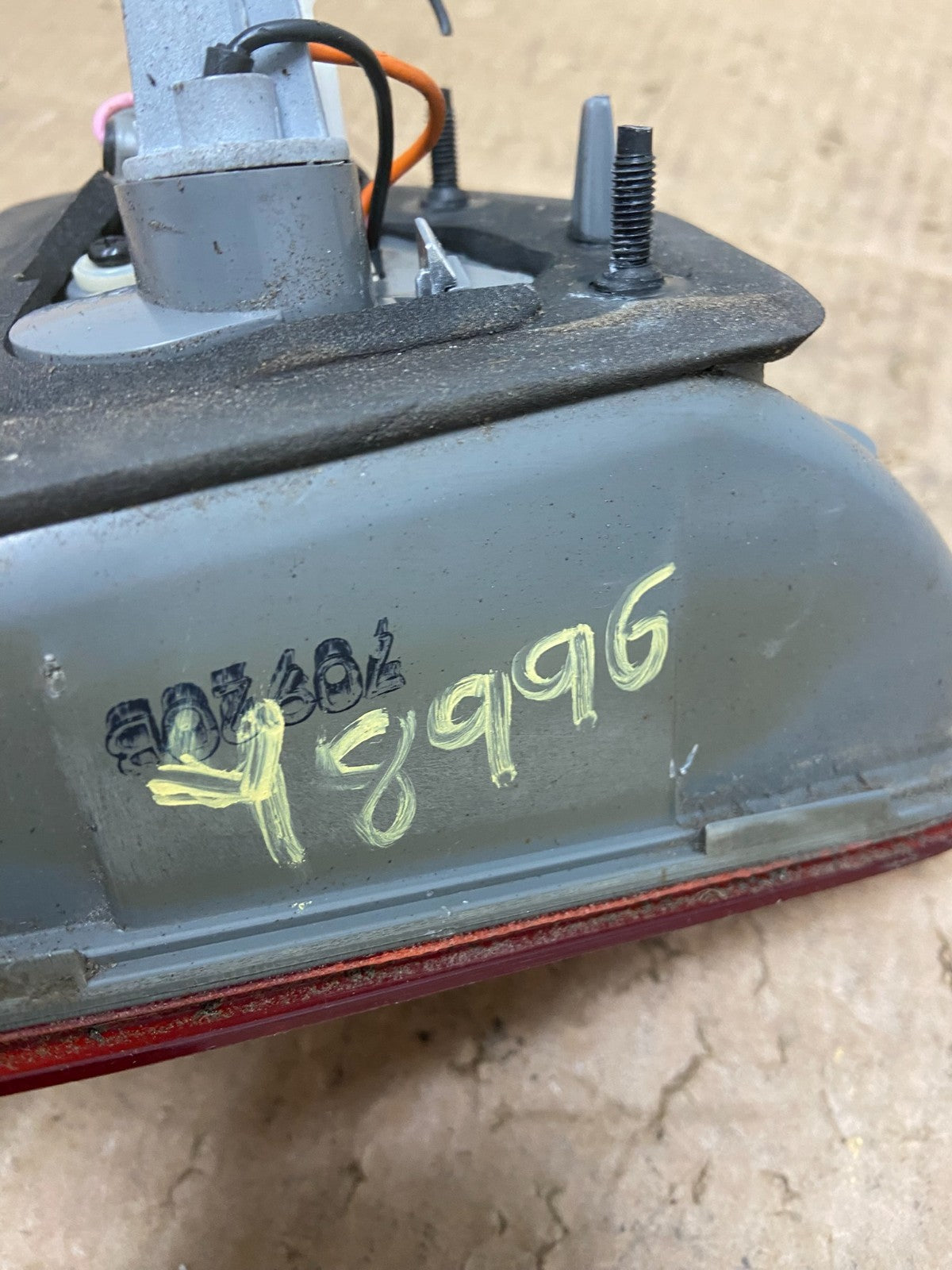 2007 to 2012 Hyundai Veracruz Inner Tail Light Left Driver Side OEM Y8996 DW6