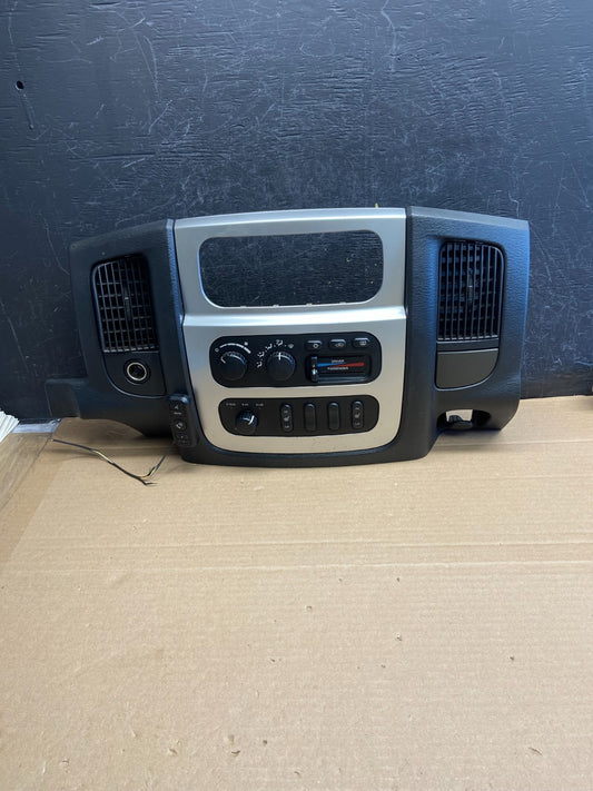 2002 to 2005 Dodge Ram Radio Climate Control Dash Air Vent Bezel Trim AG5033 DG0