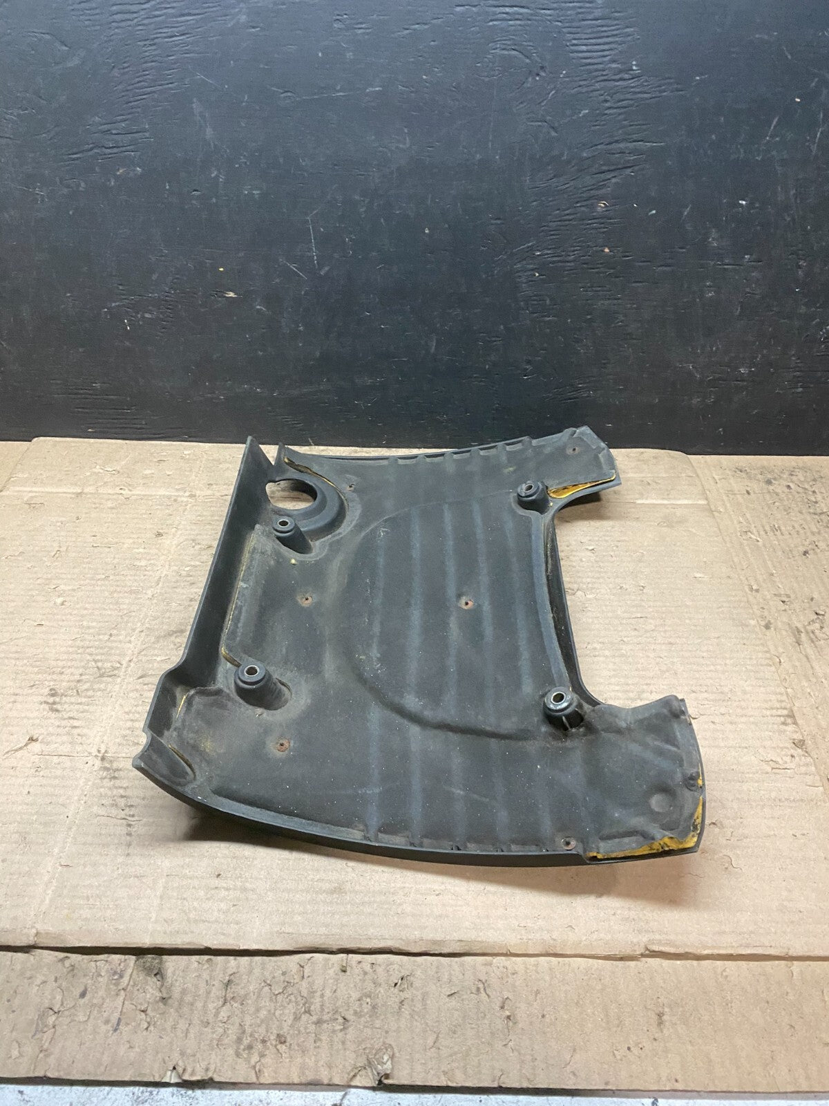2002 to 2005 Hyundai Sonata 2.4L Engine Trim Cover H4256 PS6