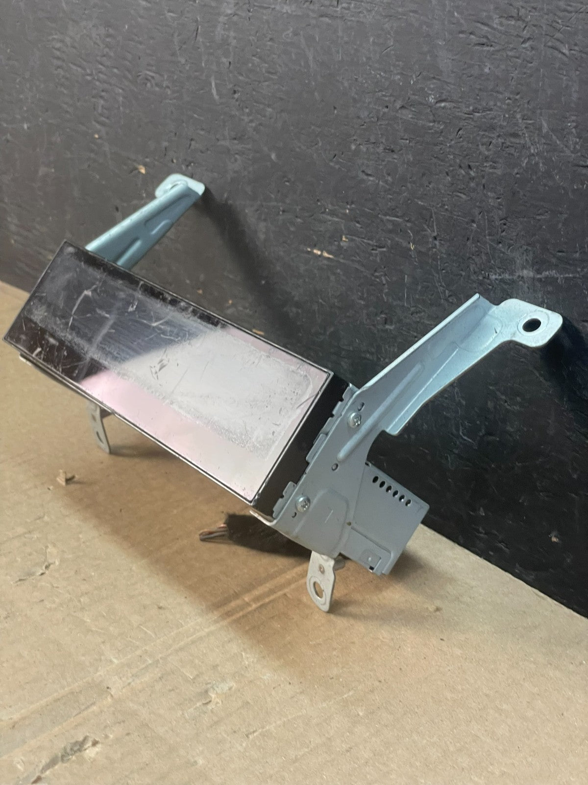 2010 - 2012 Ford Taurus Front Radio Information Display Screen Monitor AC4932 DG2