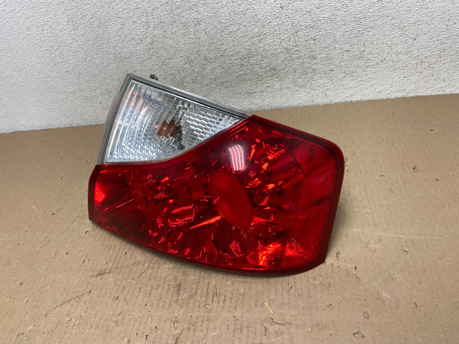 2008 2009 2010 Infiniti M35 M45 Right Passenger Side Tail Light AG5961 LK1