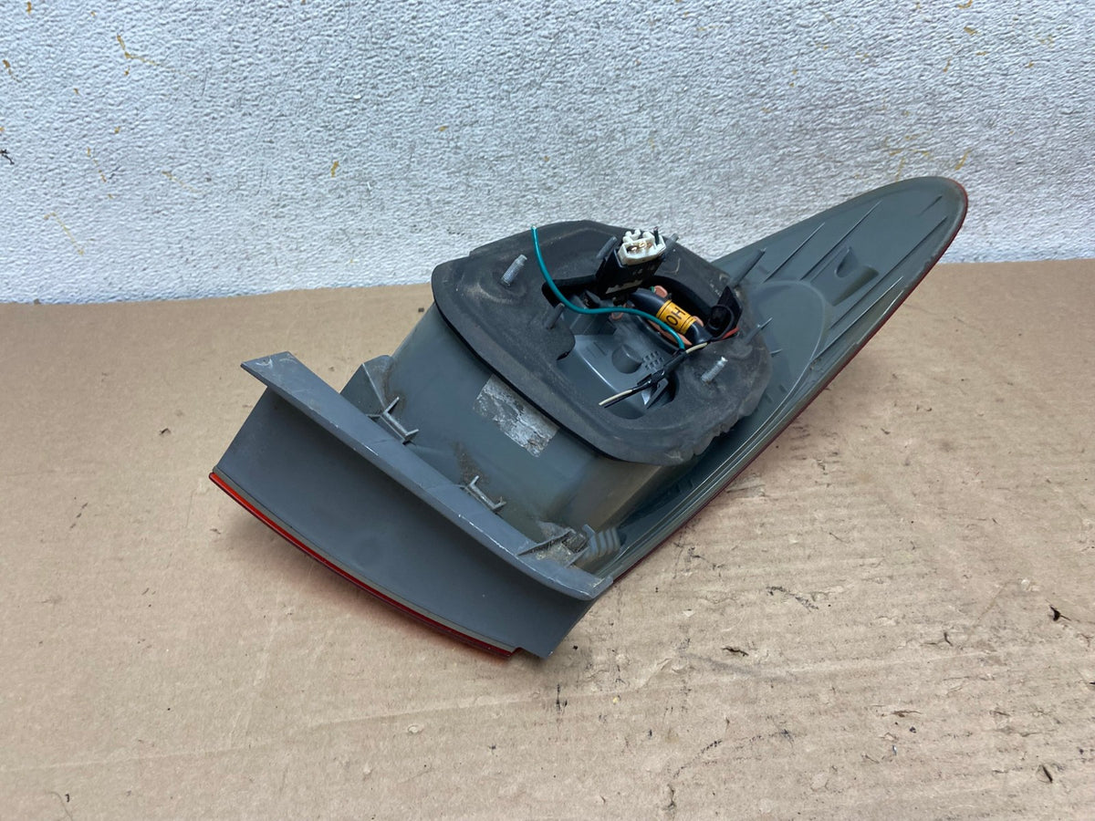 2007 to 2010 Hyundai Elantra Sedan Right Passenger Side Tail Light AI0920 LK4