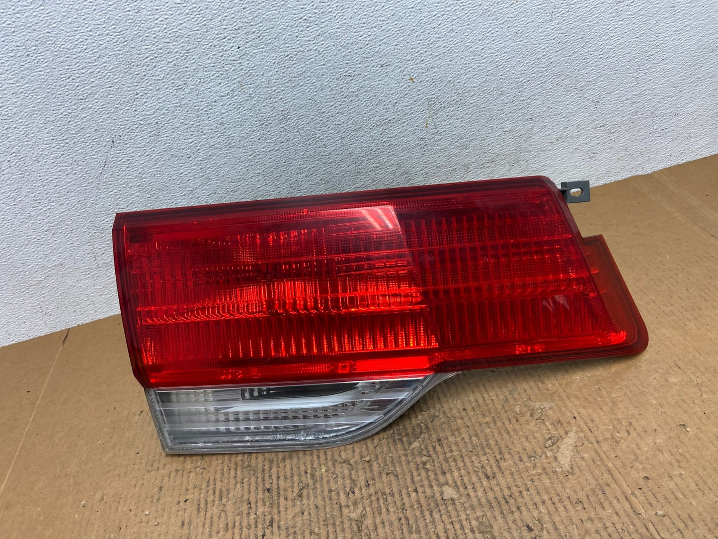 2008 to 2010 Honda Odyssey Left Driver LH Side Tail Light Inner AE1561 LK0