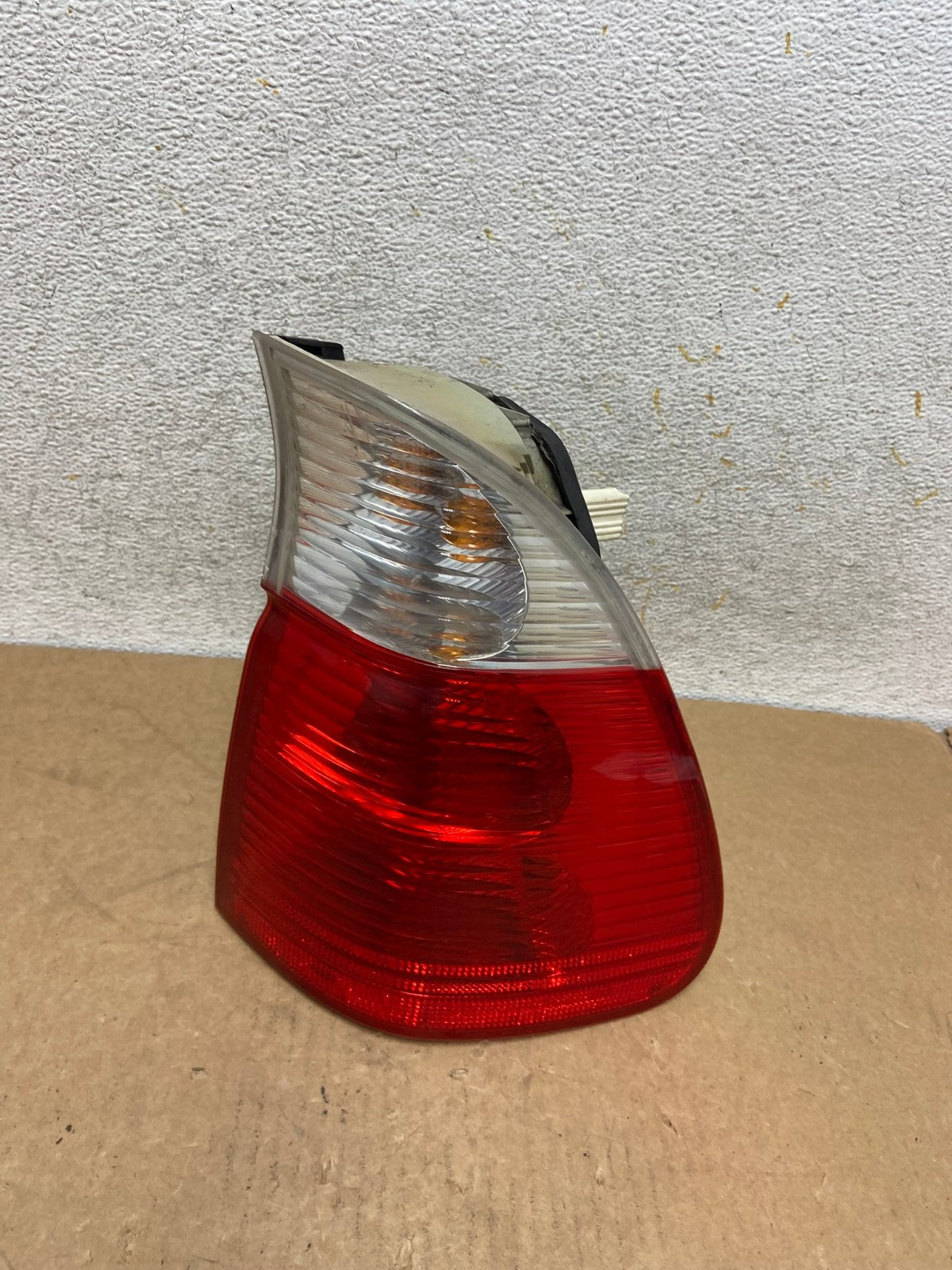 2004 2005 2006 BMW E53 X5 Right Passenger Rh Side Tail Light AI3276 LK0