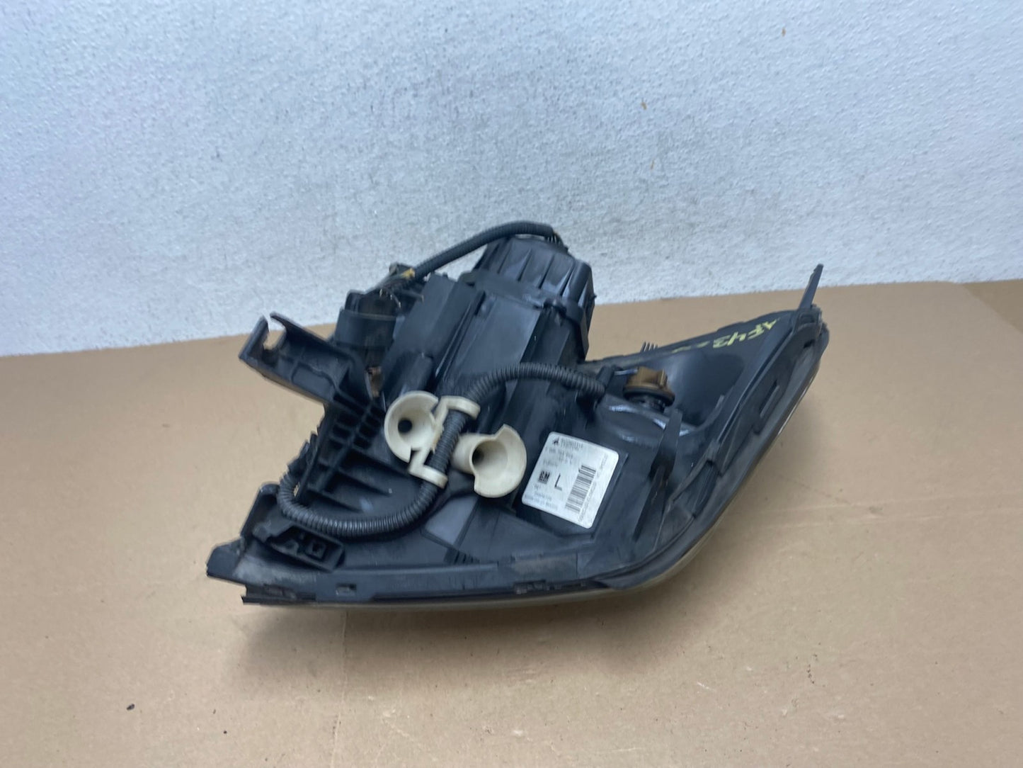 2006 to 2011 Cadillac DTS Left Driver Lh Xenon Hid Headlight AF4364 LK11