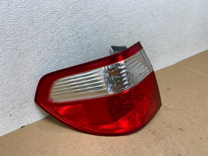2005 2006 2007 Honda Odyssey Left Driver LH Side Tail Light AF9726 DW2