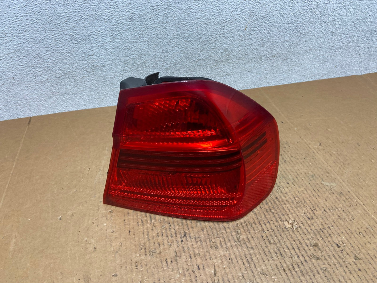 2006 2007 2008 Bmw 328i 3 Series Right Passenger Rh Side Tail Light AE1398 LK0