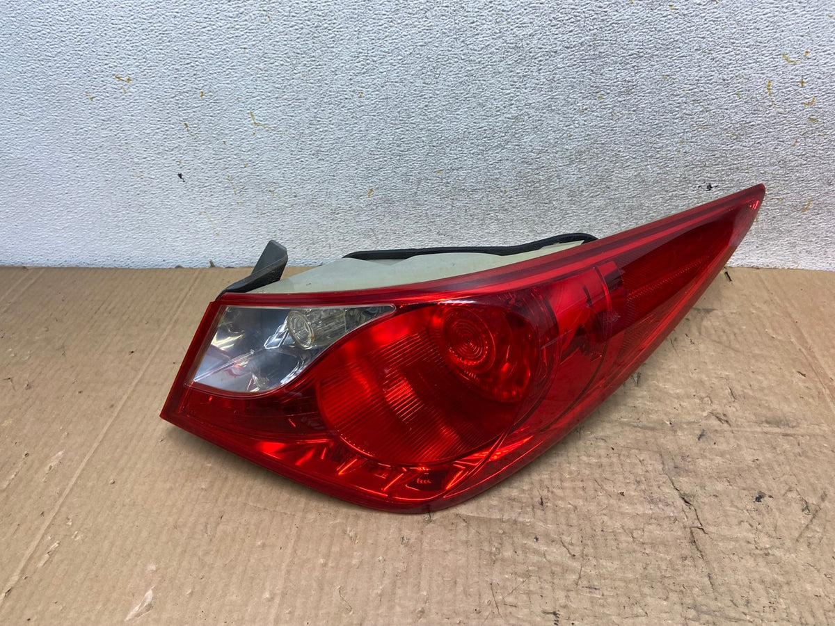 2011 2012 2013 Hyundai Sonata Right Passenger RH Tail Light AI8029 LK0