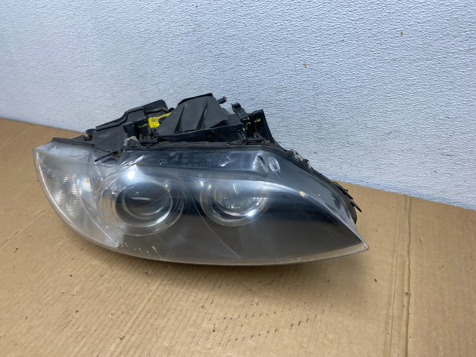 2007-2010 BMW 3-Series Coupe 335i Right Passenger Headlight Xenon HID AD0874 DW1