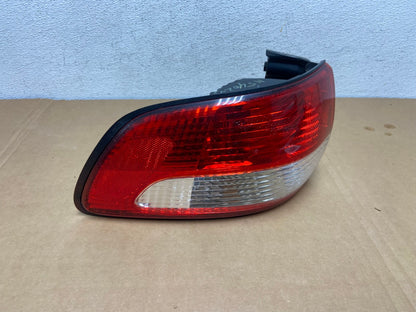 2001 2002 2003 Toyota Sienna Left Driver Lh Side Tail Light AD2545 LK2