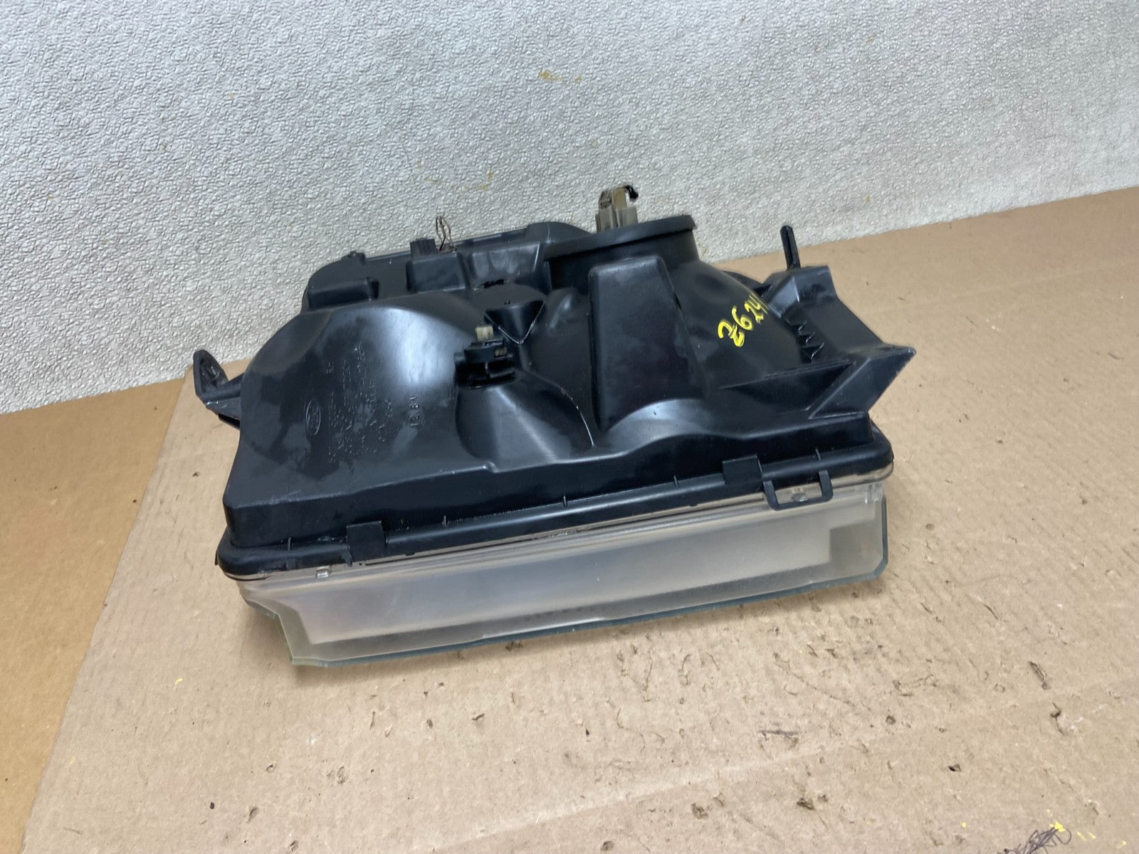 2008-2014 Ford Econoline E150 E250 E350 Right Passenger Headlight Oem Z6241 DW8