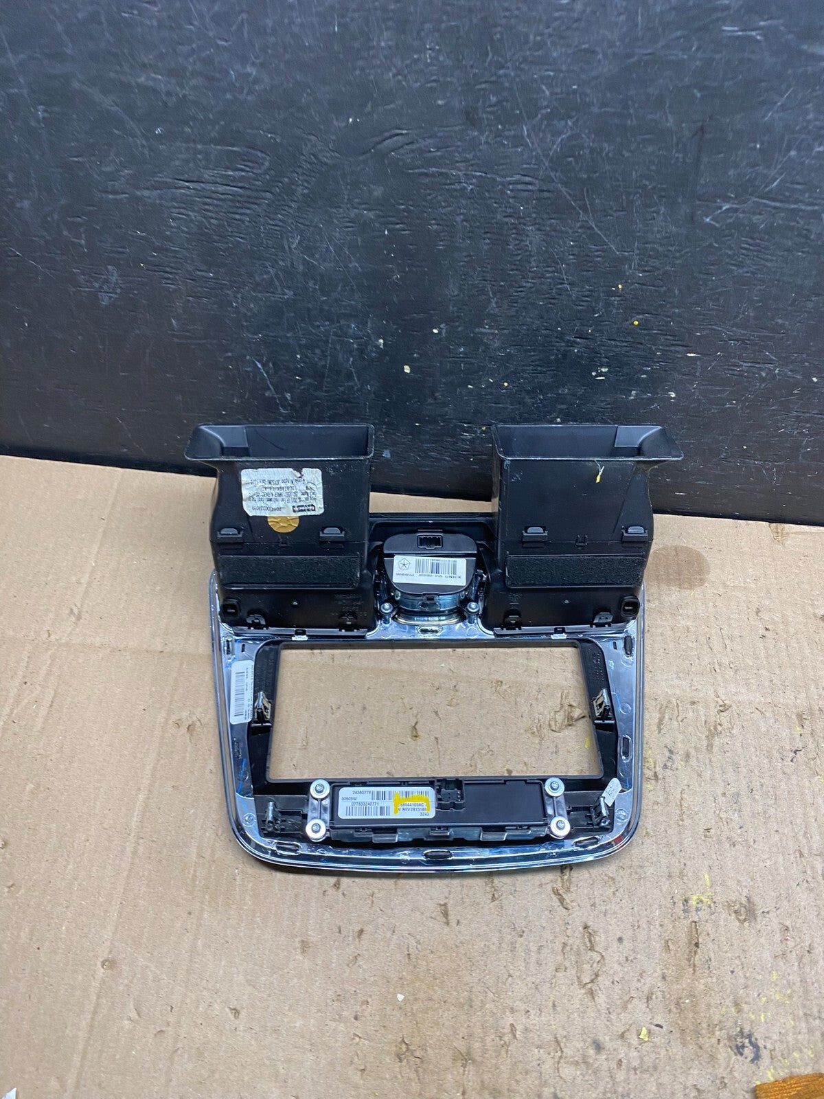 2011-2014 Chrysler 200 Dash Radio Bezel Trim Clock Hazard Bezel M8361 DG4