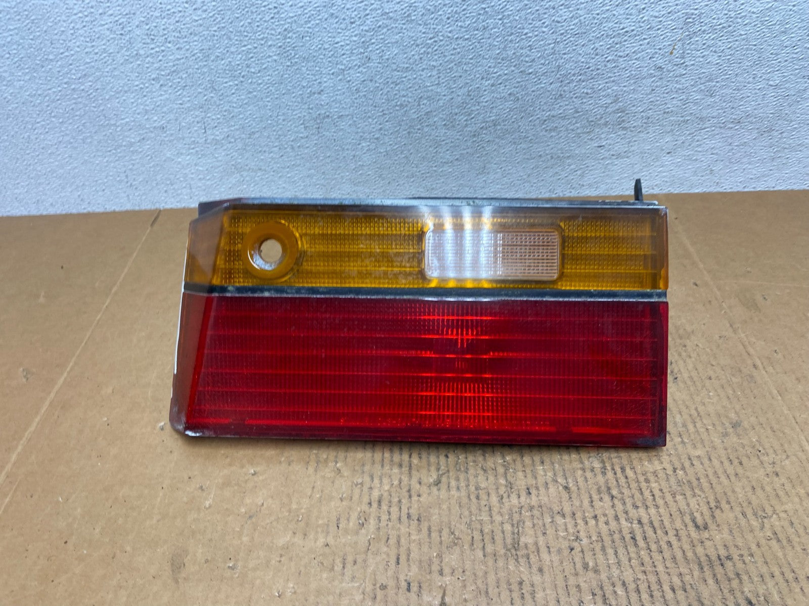 1990 to 1991 Honda Accord Coupe Right Passenger Inner Tail Light AE0618 DG0