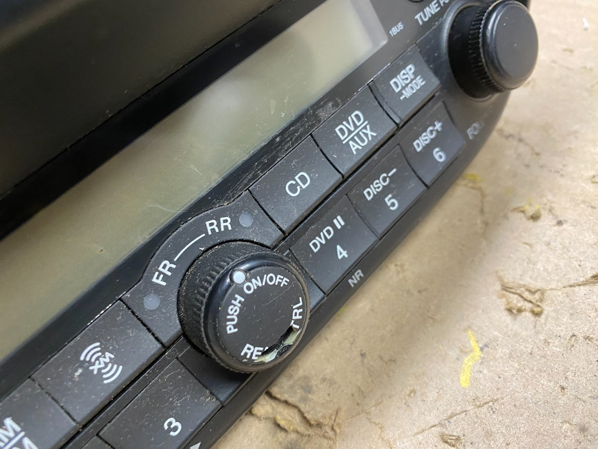 2005 to 2010 Honda Odyssey Am Fm Cd Player Radio Receiver u5125 DG1