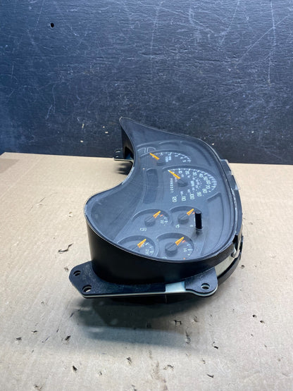 2003 to 2006 Chevrolet Silverado Speedometer Instrument Cluster AG9375 DG2