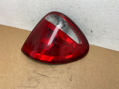 2004 - 2007 Dodge Grand Caravan Right Passenger Side Tail Light AD6345 LK1