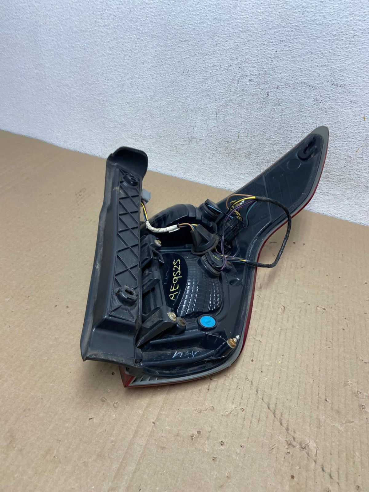 2011 2012 2013 2014 2015 Ford Explorer Left Driver LH Side Tail light AE9525 LK6