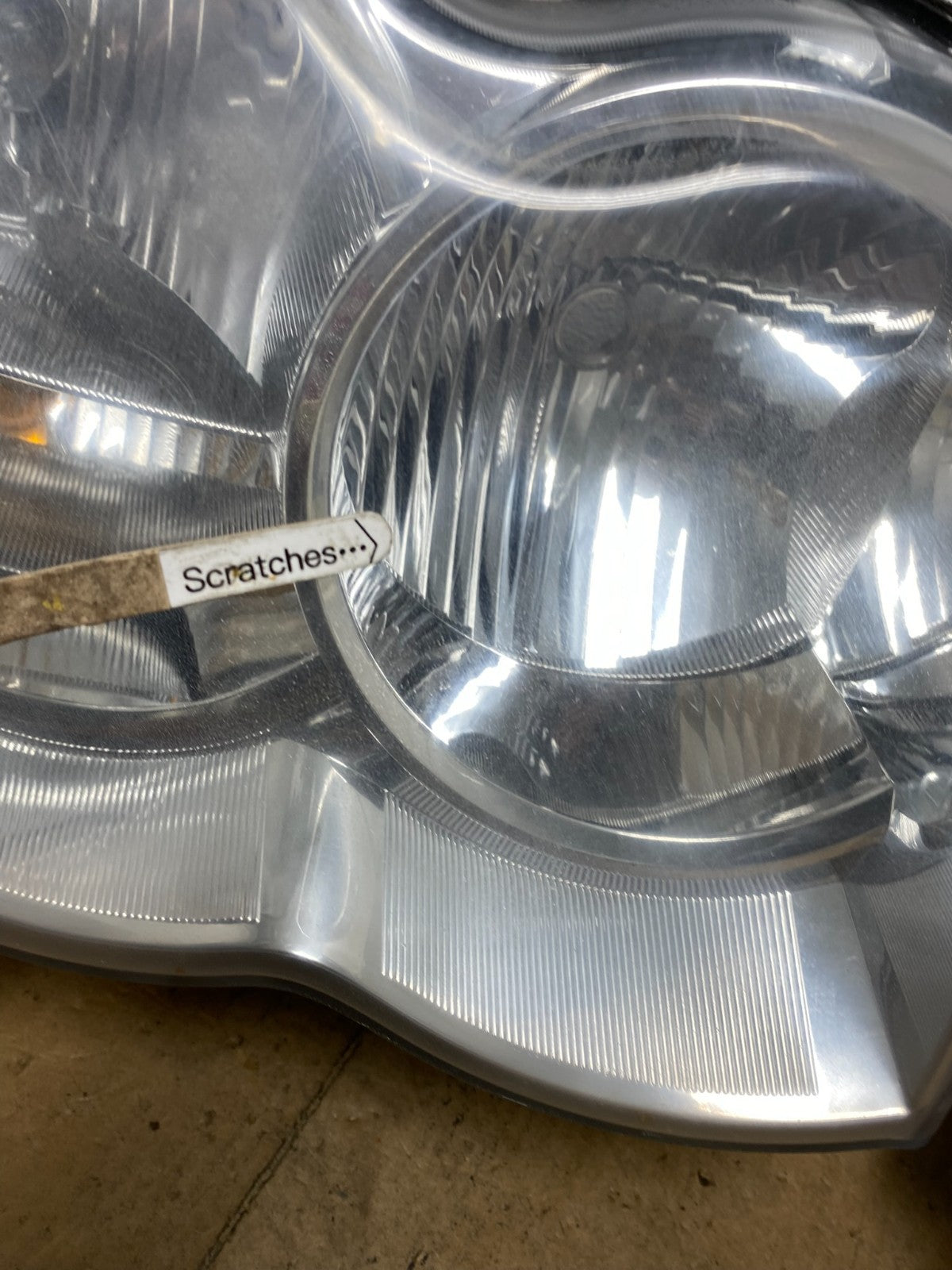 2009-2010 Jeep Grand Cherokee Left+Right Set Halogen Headlights AC3422 DW3